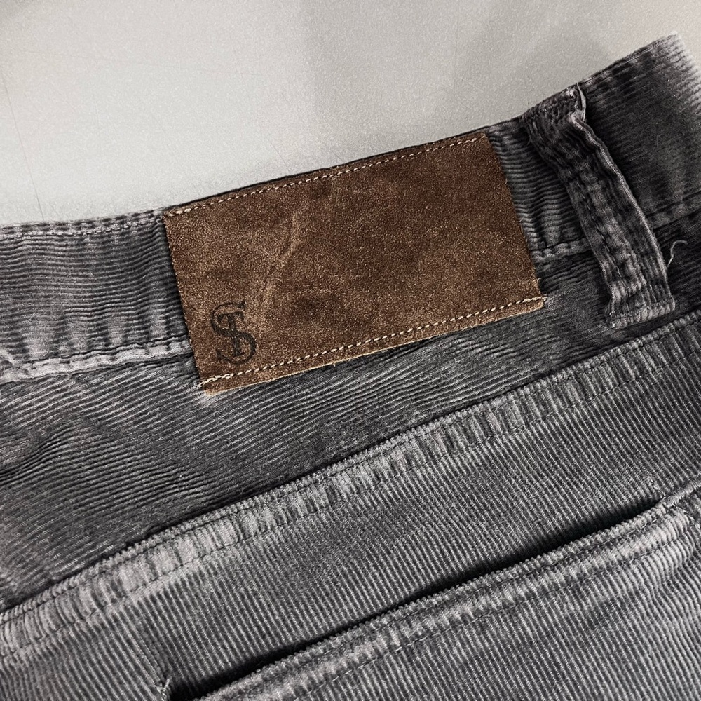 Todd Snyder dark grey thin wale corduroy men’s pants. 32w 30i